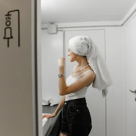 Capsule Constellation 91 Capsule hotel *