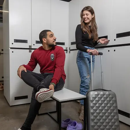 Capsule Constellation 91 Capsule hotel *