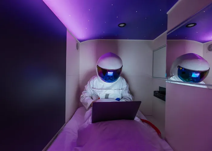 Capsule hotel Capsule Constellation 91