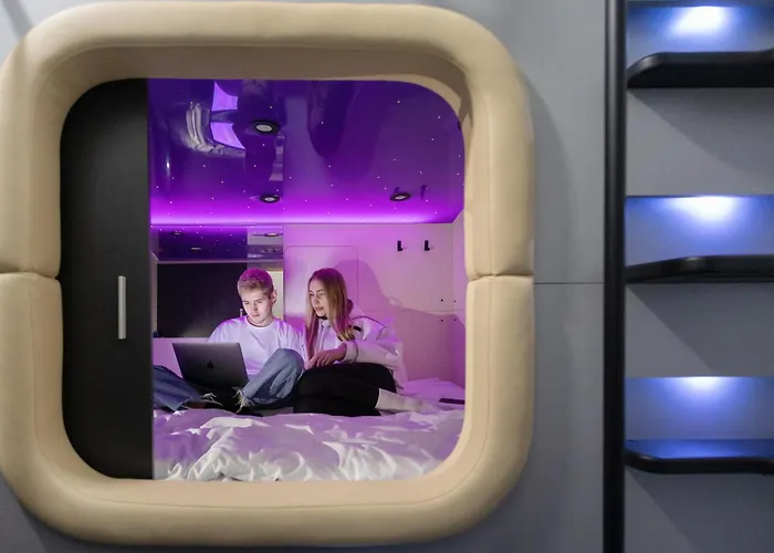 Capsule Constellation 91 Capsulehotel