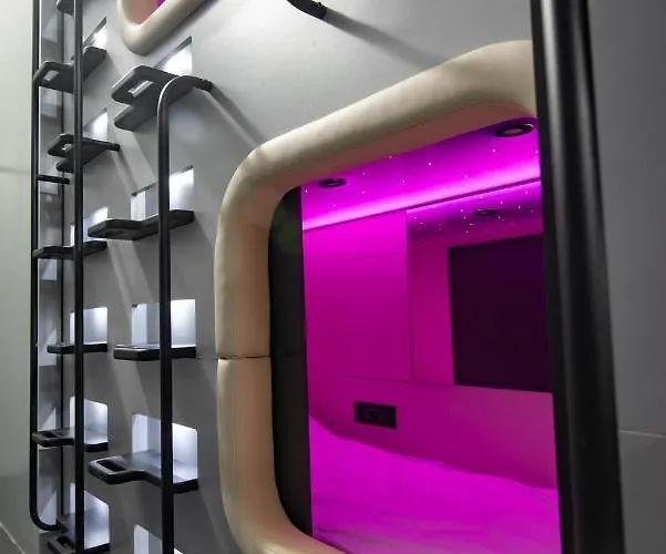 Capsule Constellation 91 * Lwów