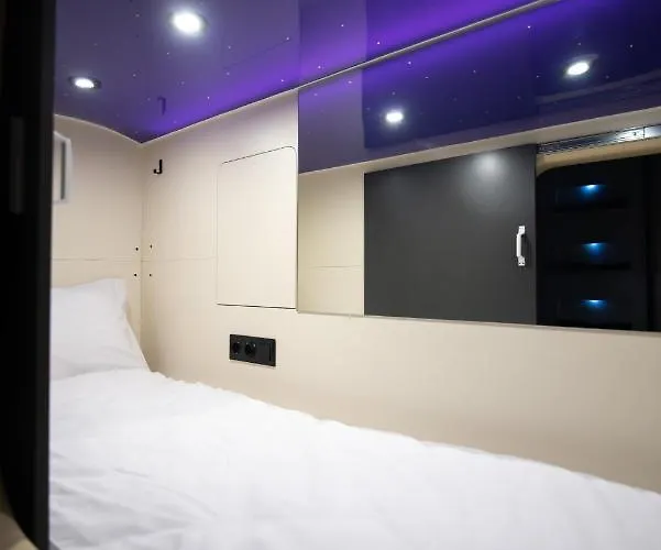 Capsule Constellation 91 * Lwów